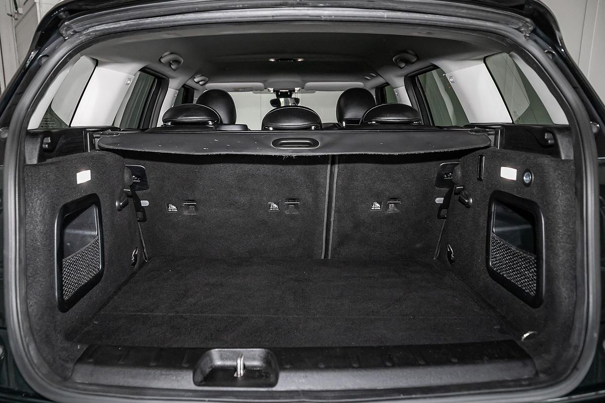 2017 MINI Clubman Cooper S F54