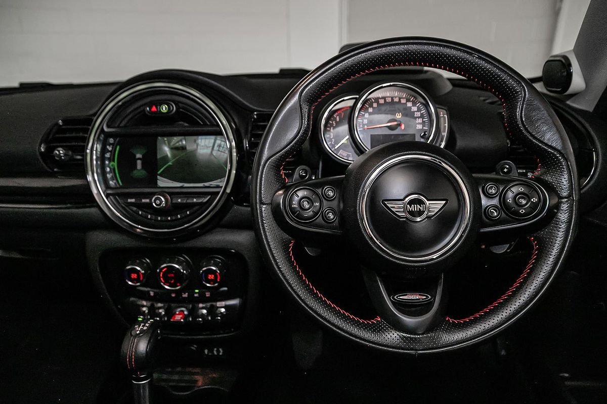 2017 MINI Clubman Cooper S F54