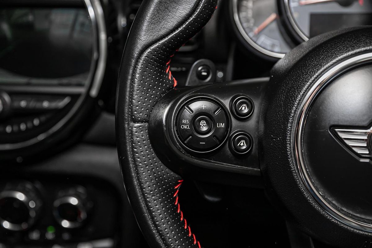 2017 MINI Clubman Cooper S F54