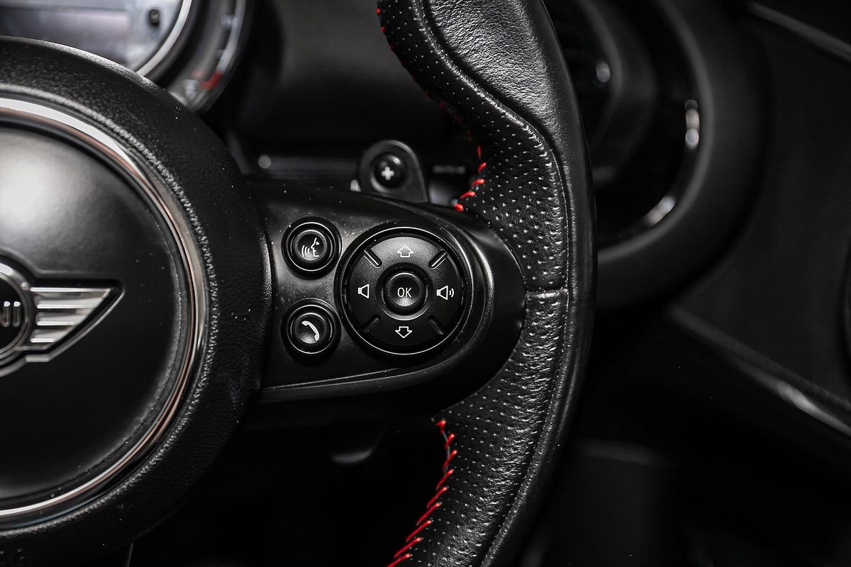 2017 MINI Clubman Cooper S F54