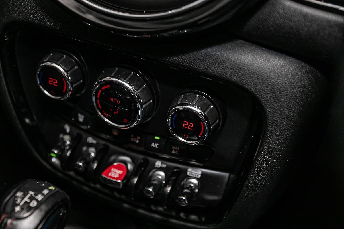 2017 MINI Clubman Cooper S F54