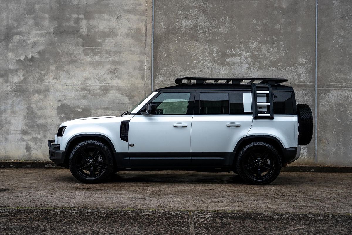 2020 Land Rover Defender 110 D300 SE L663