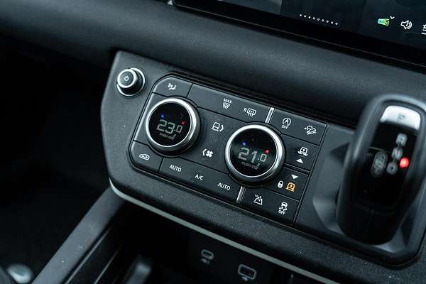2020 Land Rover Defender 110 D300 SE L663
