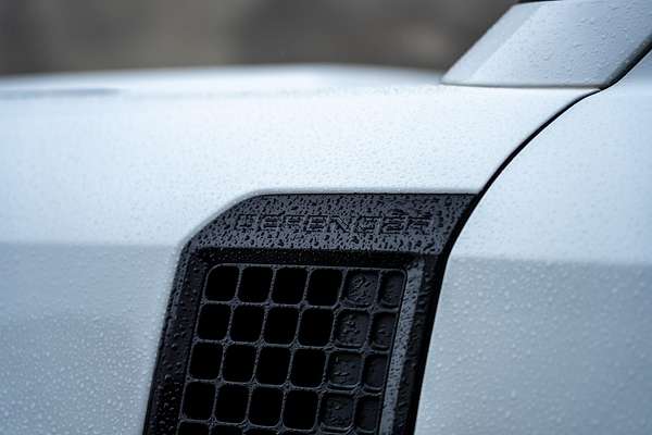 2020 Land Rover Defender 110 D300 SE L663