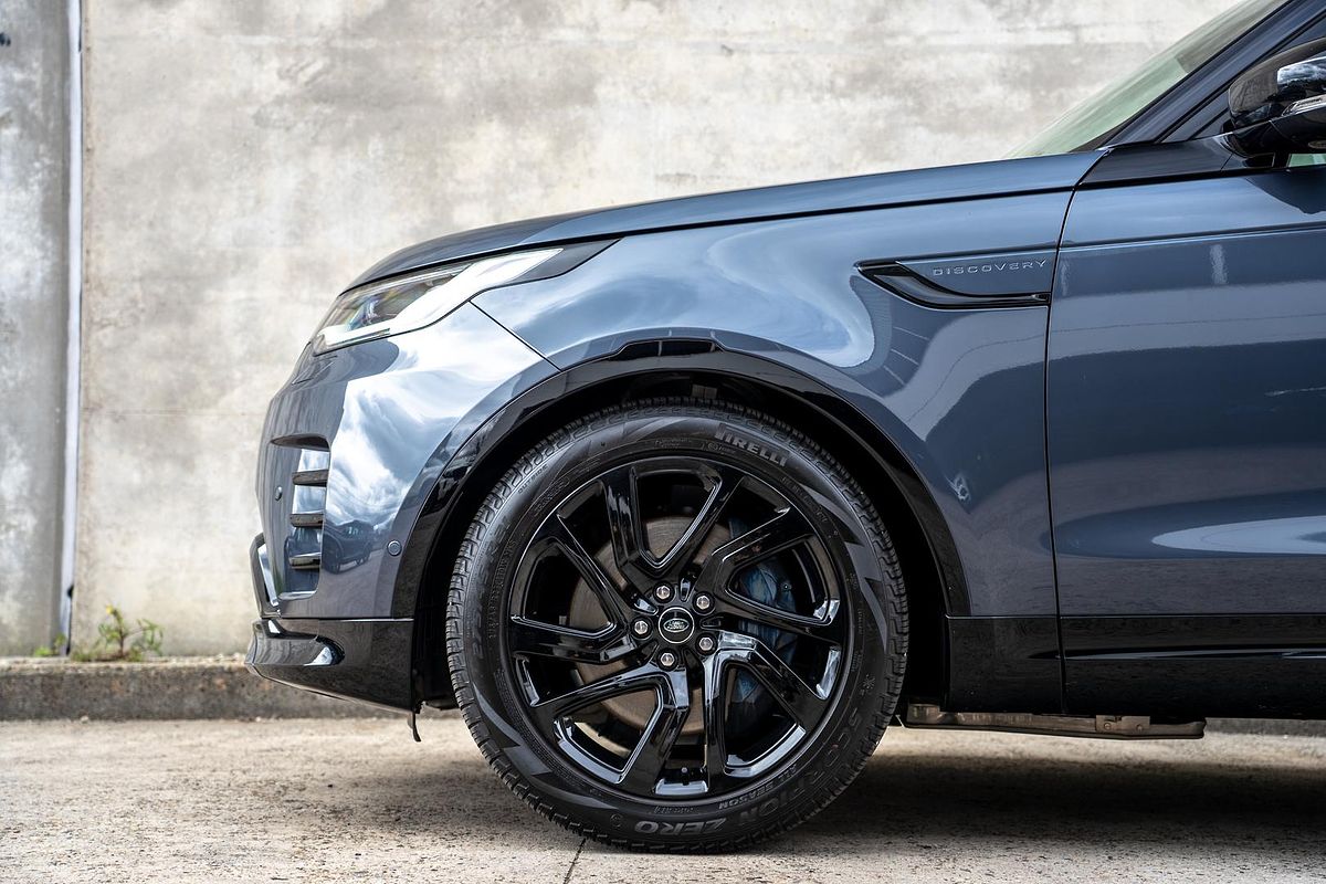 2024 Land Rover Discovery D350 Dynamic SE Series 5