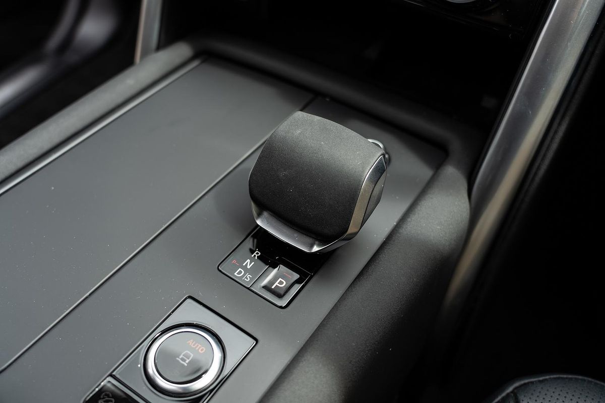 2024 Land Rover Discovery D350 Dynamic SE Series 5
