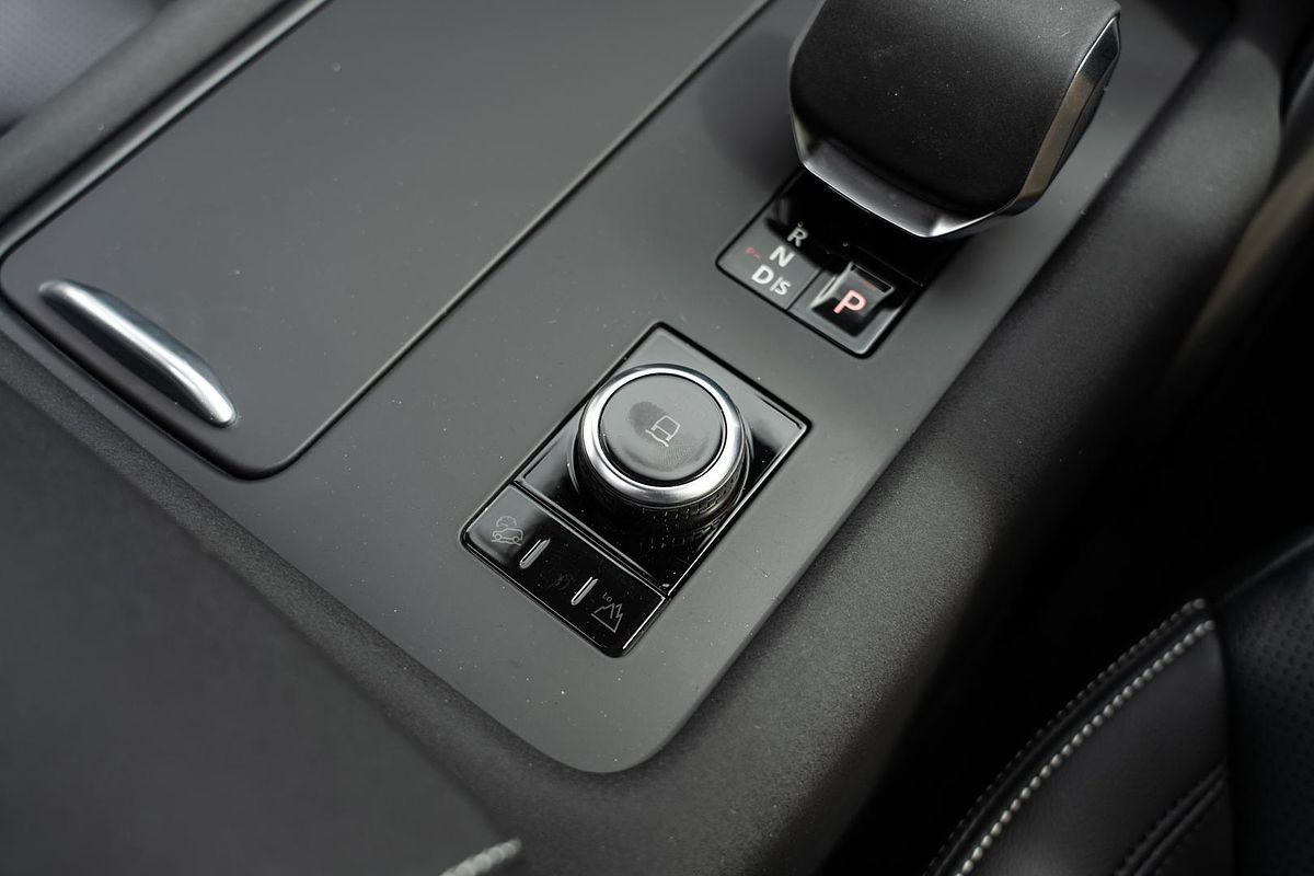 2024 Land Rover Discovery D350 Dynamic SE Series 5
