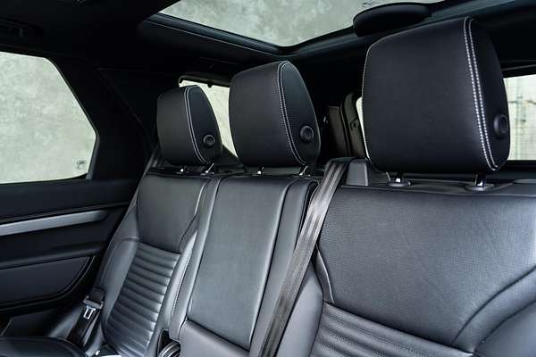 2024 Land Rover Discovery D350 Dynamic SE Series 5