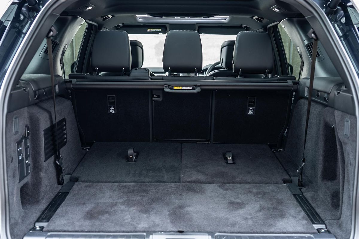2024 Land Rover Discovery D350 Dynamic SE Series 5