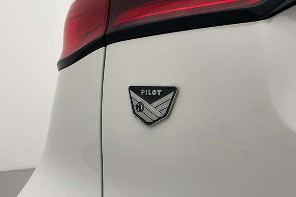 2020 MG HS Essence SAS23