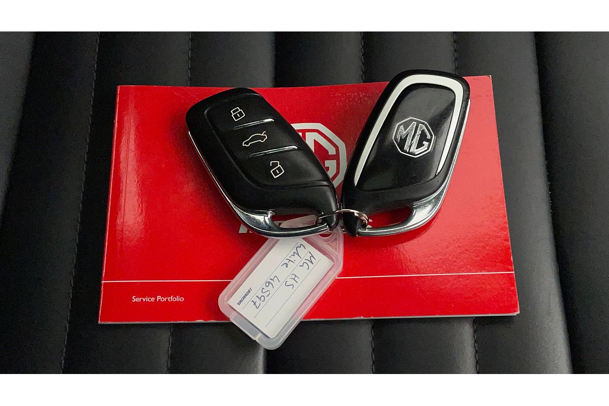 2020 MG HS Essence SAS23