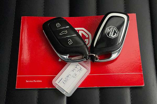 2020 MG HS Essence SAS23