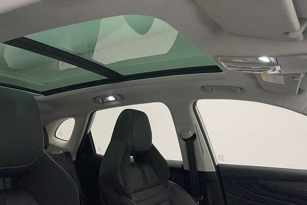 2020 MG HS Essence SAS23