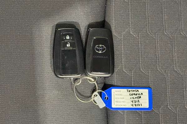 2021 Toyota Corolla SX MZEA12R