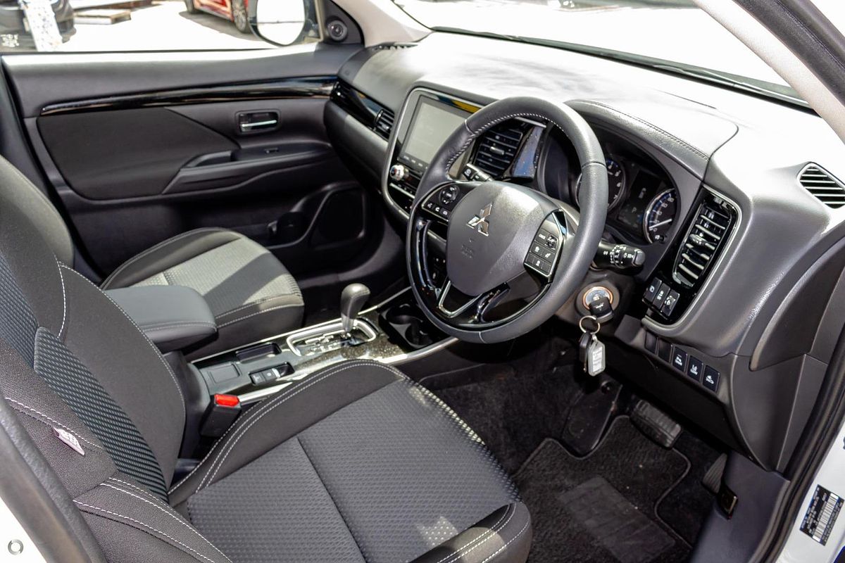 2021 Mitsubishi Outlander ES ZL