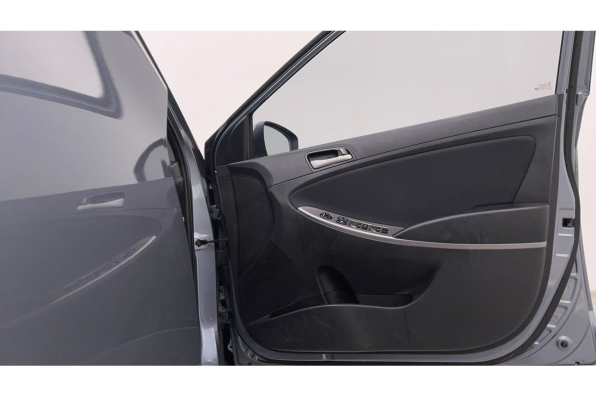 2018 Hyundai Accent Sport RB6