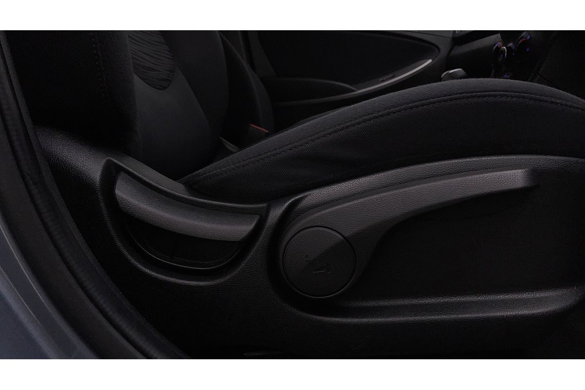 2018 Hyundai Accent Sport RB6