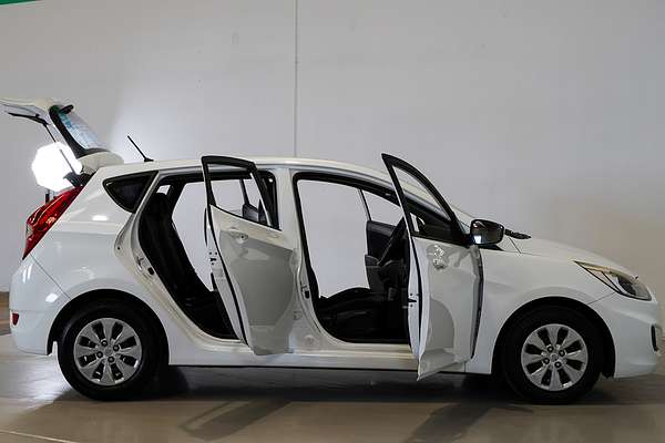 2015 Hyundai Accent Active RB3