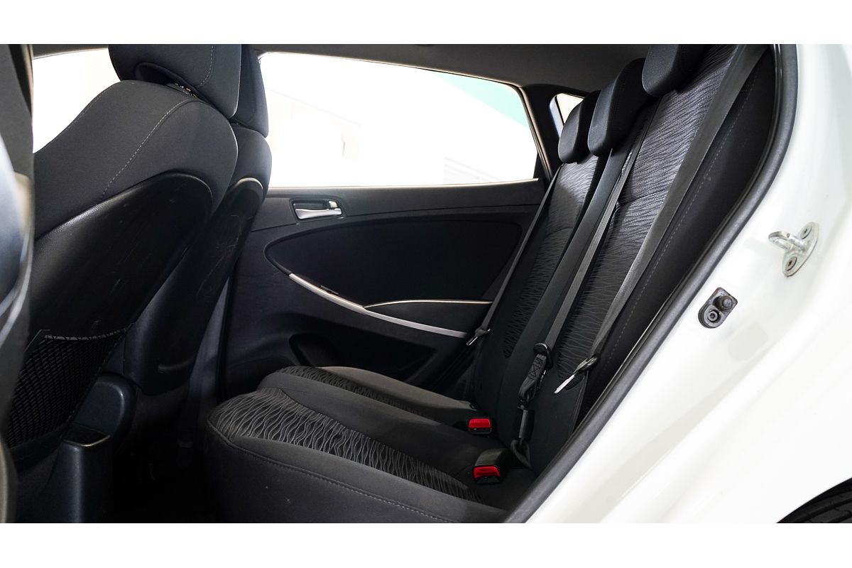 2015 Hyundai Accent Active RB3