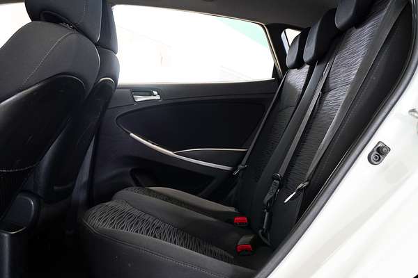 2015 Hyundai Accent Active RB3