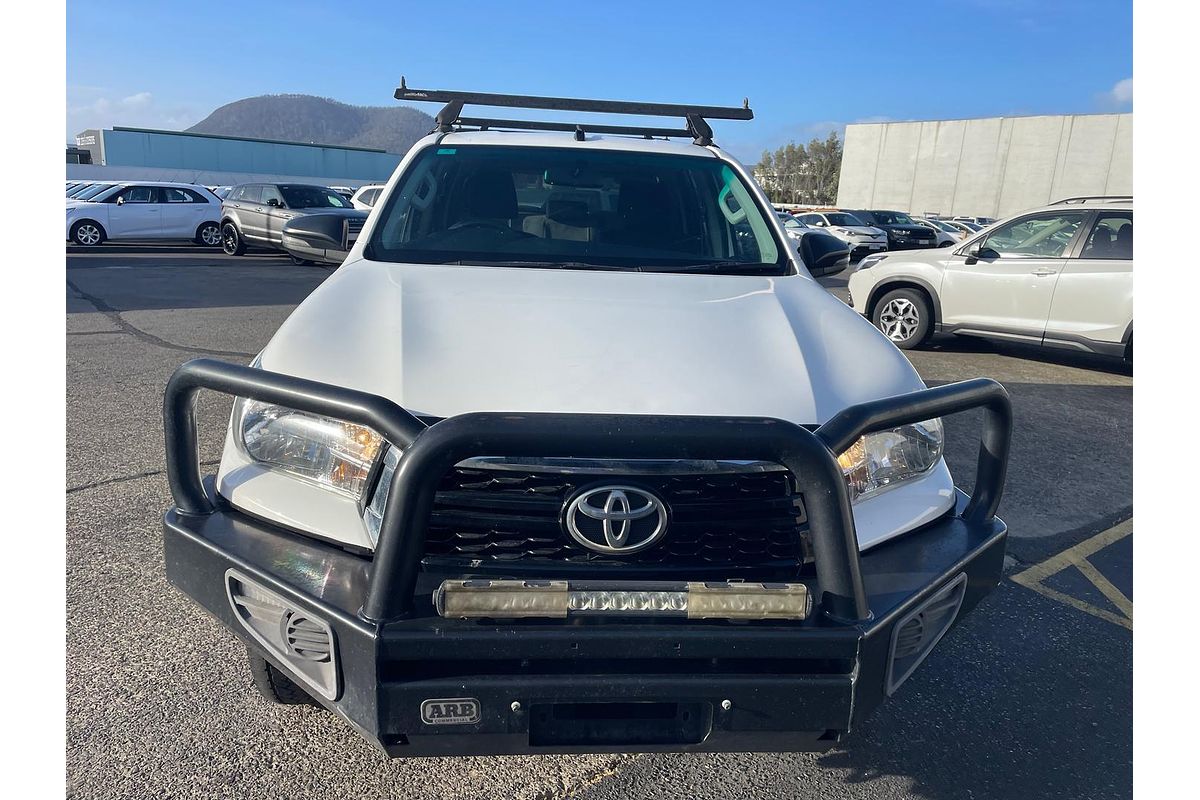 2018 Toyota Hilux SR GUN126R 4X4