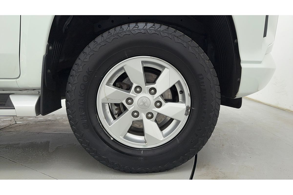 2019 Mitsubishi Triton GLX+ MR 4X4