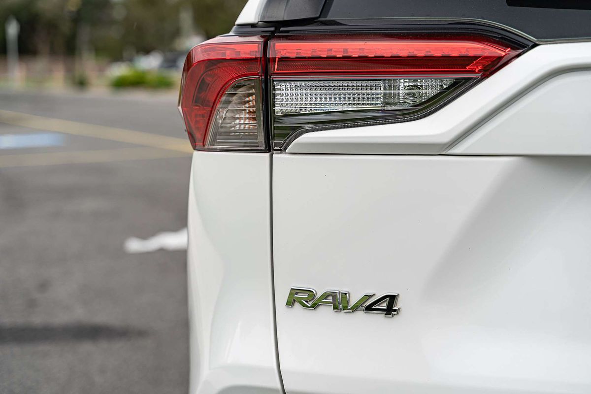 2021 Toyota RAV4 GX AXAH52R