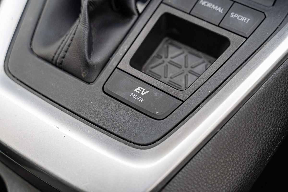 2021 Toyota RAV4 GX AXAH52R