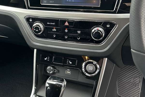 2024 SsangYong Korando ELX C300