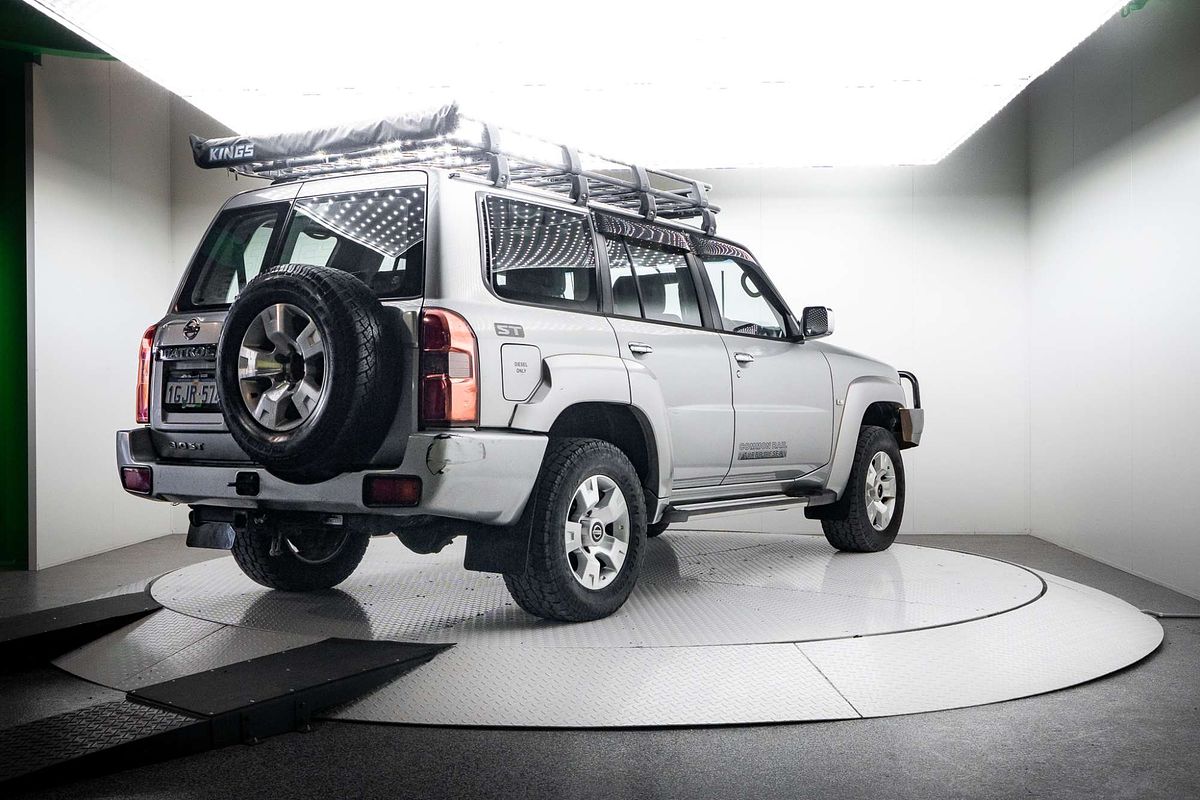 2011 Nissan Patrol ST GU 7