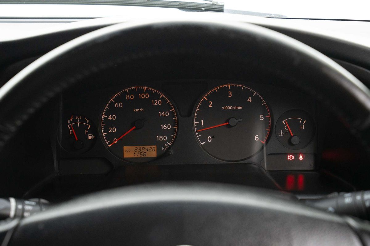 2011 Nissan Patrol ST GU 7