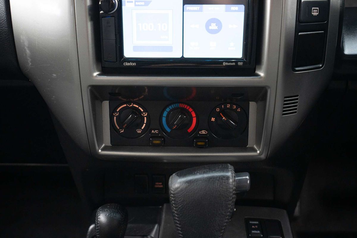 2011 Nissan Patrol ST GU 7