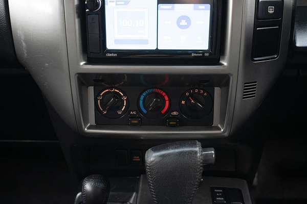 2011 Nissan Patrol ST GU 7