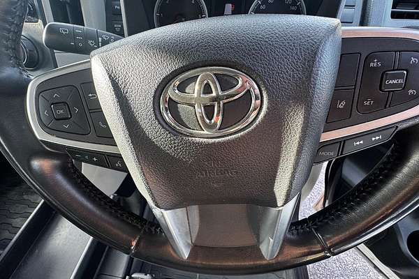 2019 Toyota Hiace Commuter GDH322R ELWB High Roof