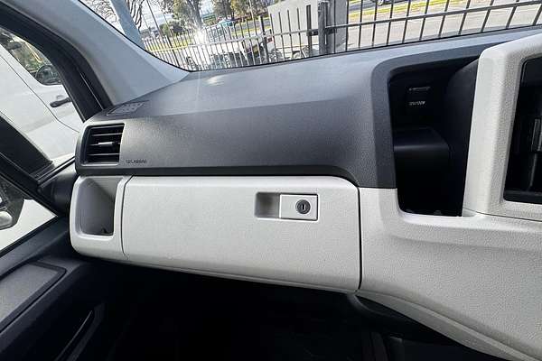 2019 Toyota Hiace Commuter GDH322R ELWB High Roof