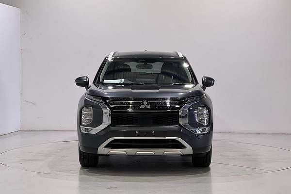 2023 Mitsubishi Outlander LS Black Edition ZM