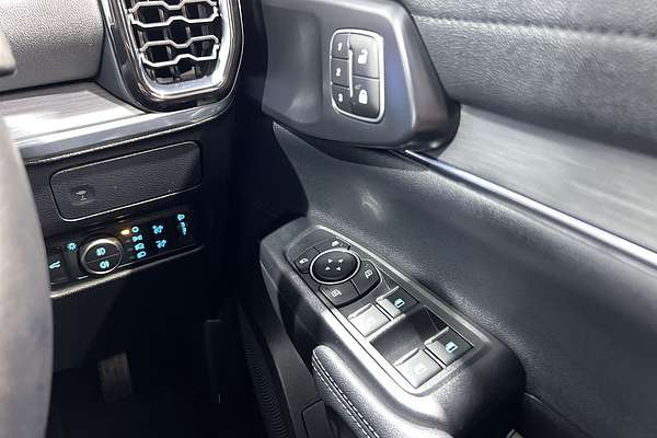 2025 Ford Everest Sport 2.0L