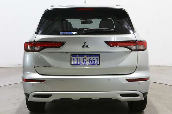 2024 Mitsubishi Outlander LS ZM