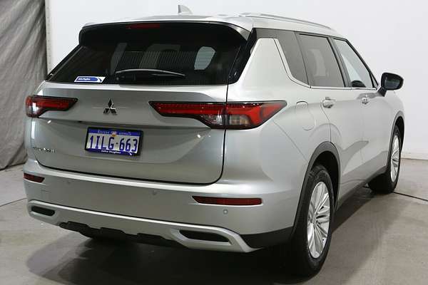 2024 Mitsubishi Outlander LS ZM
