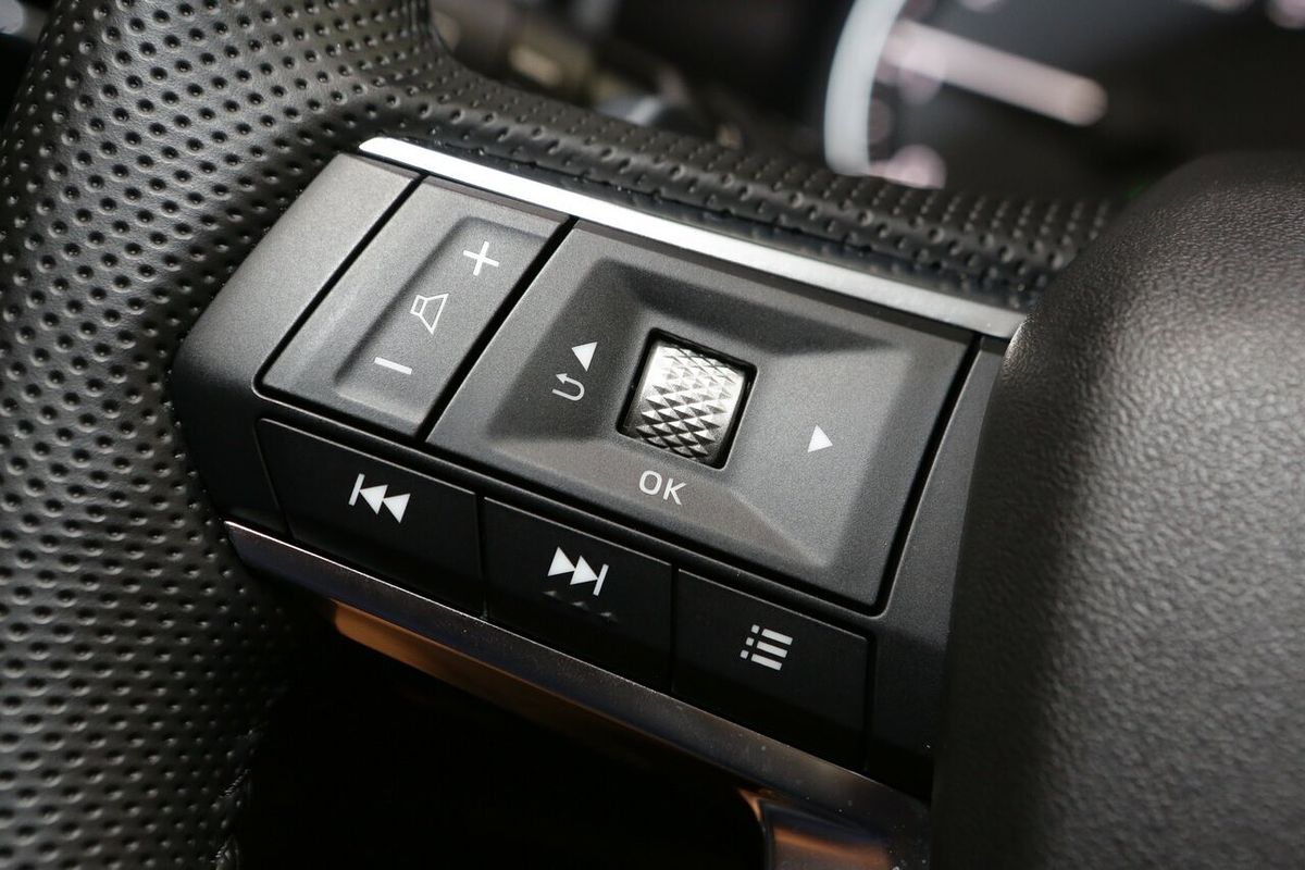 2024 Mitsubishi Outlander LS ZM