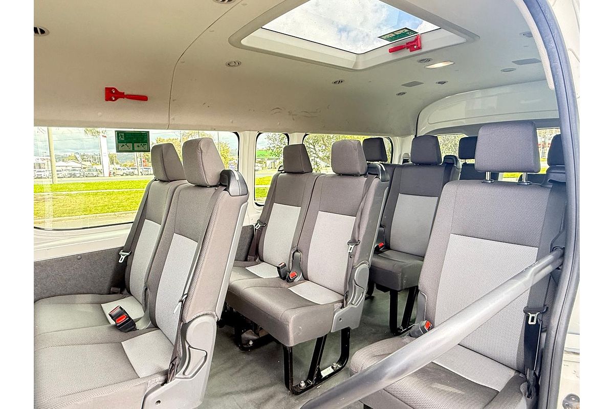 2022 Toyota Hiace Commuter GDH322R ELWB High Roof