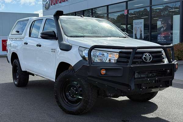 2018 Toyota Hilux Workmate GUN125R 4X4