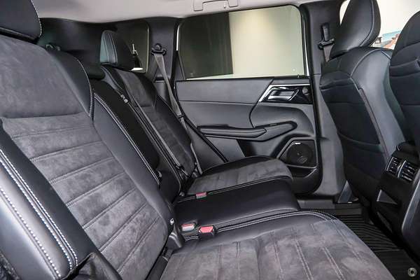 2025 Mitsubishi Outlander Aspire ZM
