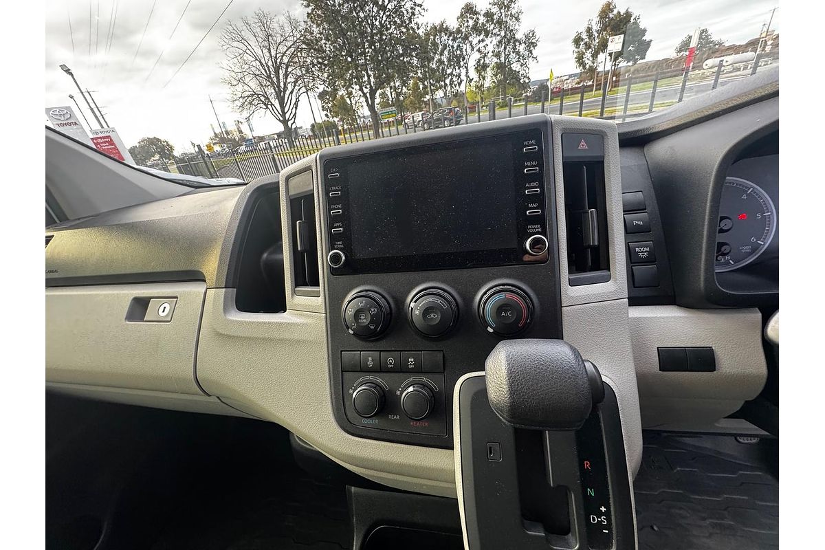 2022 Toyota Hiace Commuter GDH322R ELWB High Roof