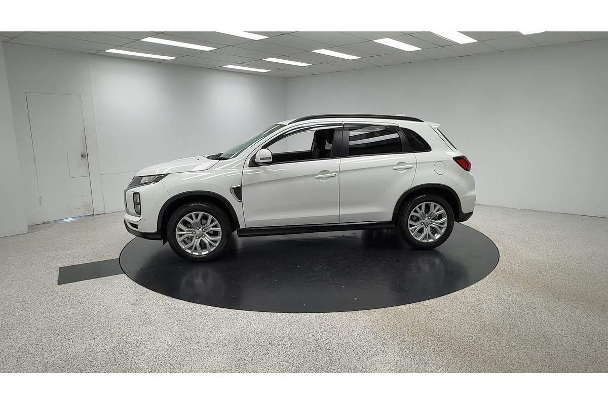 2023 Mitsubishi Eclipse Cross LS YB