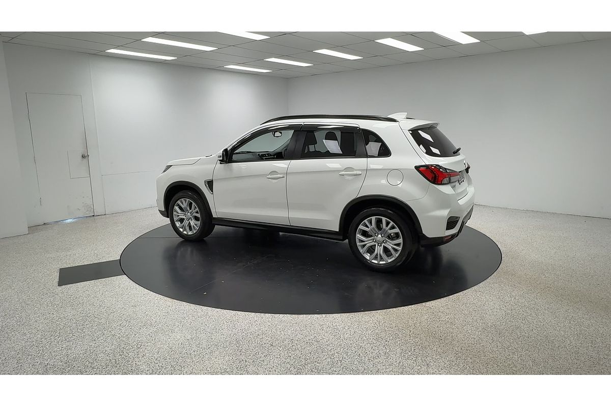 2023 Mitsubishi Eclipse Cross LS YB