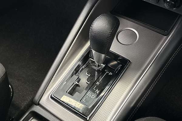 2023 Mitsubishi Eclipse Cross LS YB