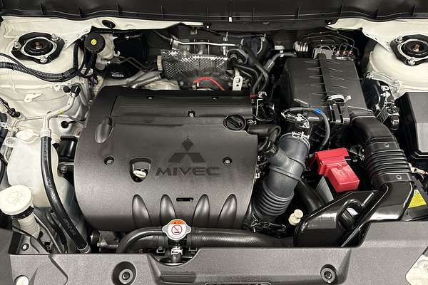 2023 Mitsubishi Eclipse Cross LS YB