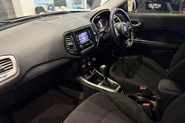 2018 Jeep Compass Sport M6