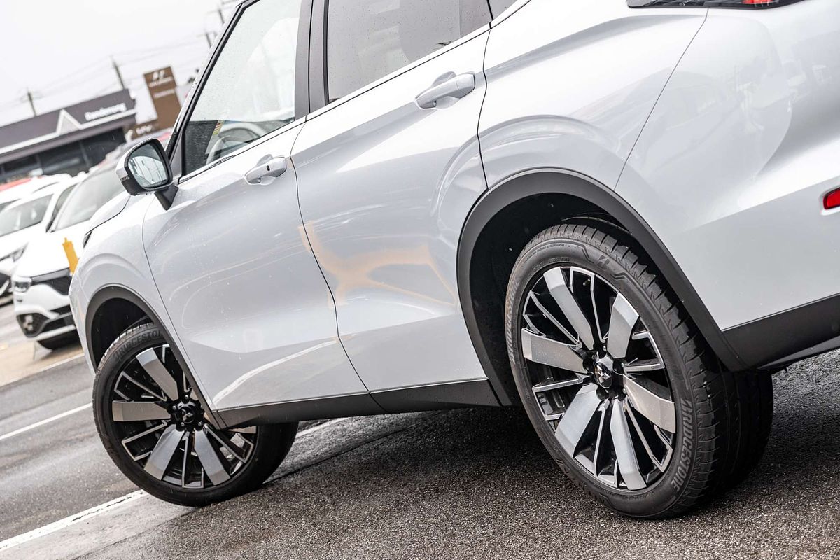 2025 Mitsubishi Outlander Aspire ZM
